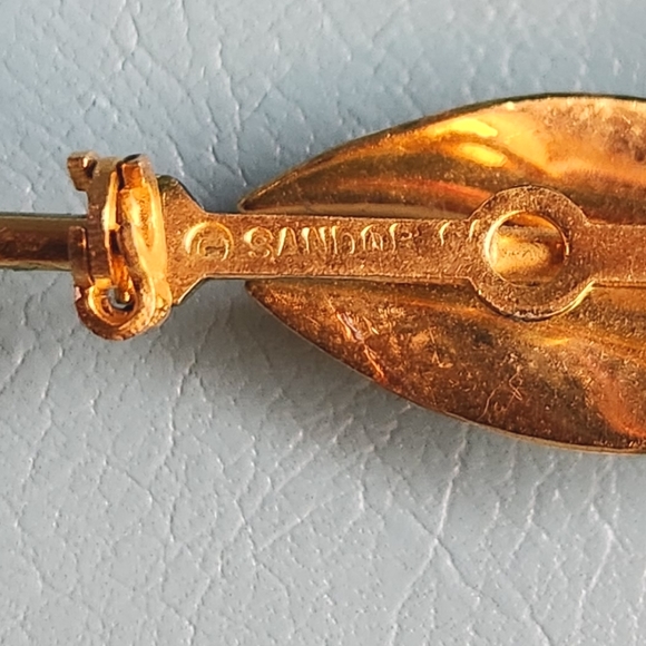 40s SANDOR CO Rose Pink Tulip Bud Olive Green Leaves Enamel Gold RARE Pin Brooch - Picture 5 of 16